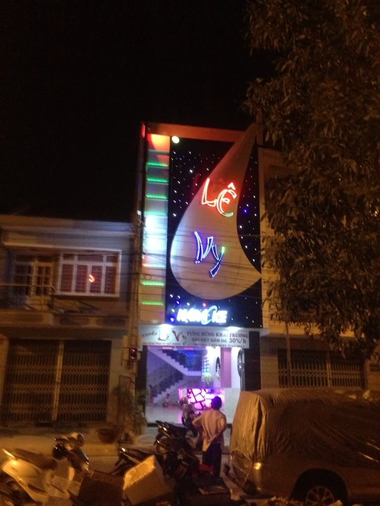 Cho thuê xe ô tô tự lái 4 -7 chỗ. Xe Đẹp - Giá Tốt. A.Vũ 0913980722 - 3