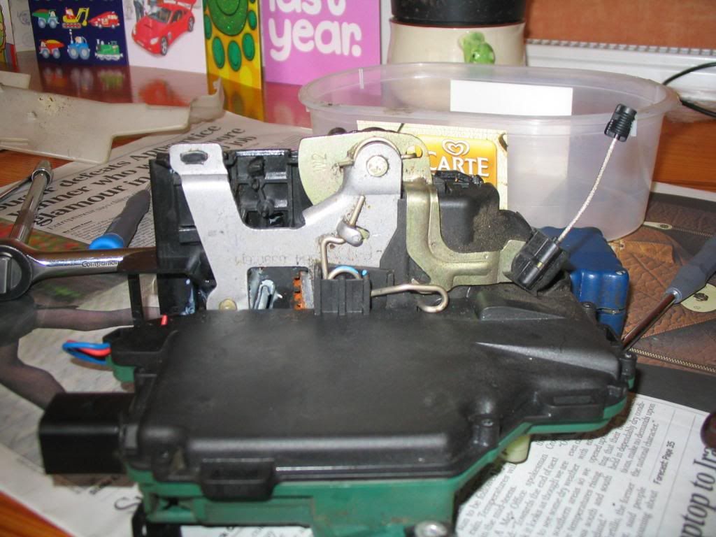 Rear Door Locks not Working UKPassats