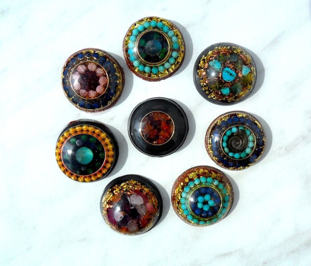 Making orgonite