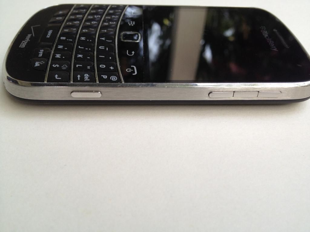 Ship mỹ về được 5 cây Bold 9930 Verizon đẹp , máy chất , giá tốt - 6