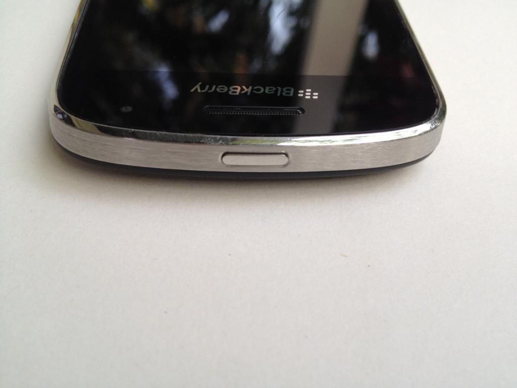 Ship mỹ về được 5 cây Bold 9930 Verizon đẹp , máy chất , giá tốt - 8