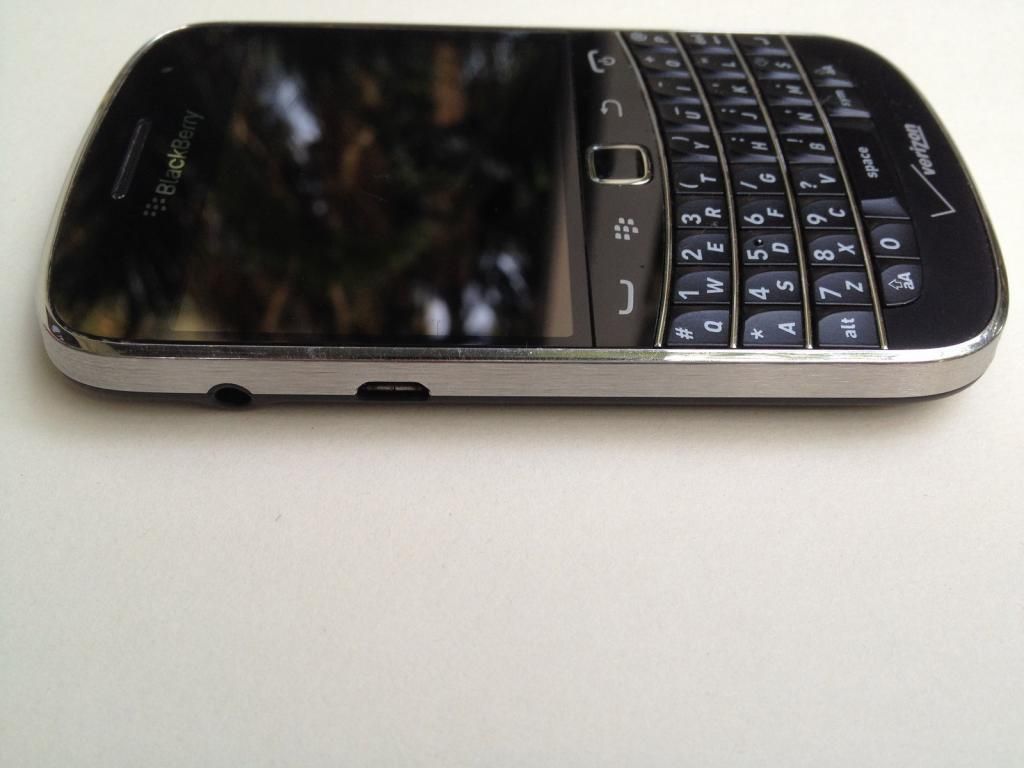 Ship mỹ về được 5 cây Bold 9930 Verizon đẹp , máy chất , giá tốt - 7