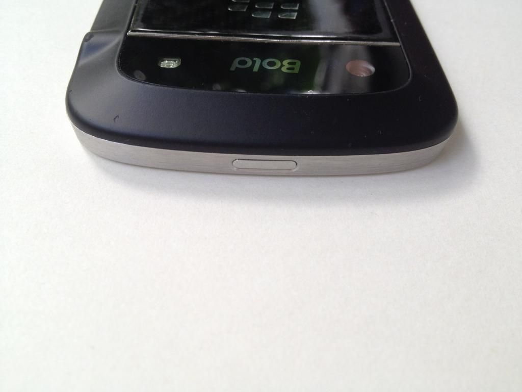 Ship mỹ về được 5 cây Bold 9930 Verizon đẹp , máy chất , giá tốt - 11