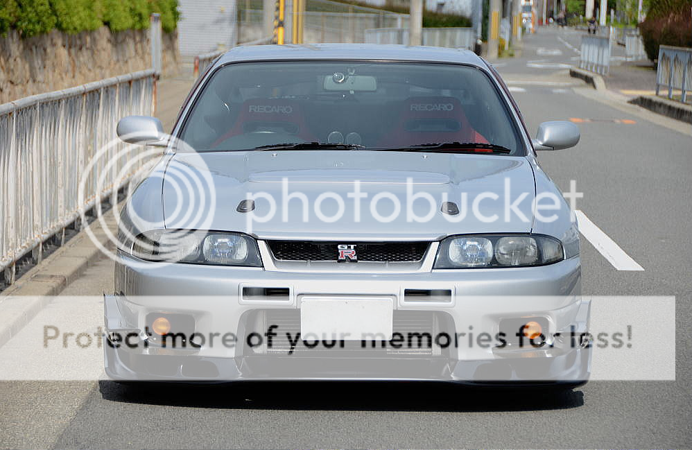 The Silver Lining: 800HP R33 GTR – MoMoHitsTheSpot!